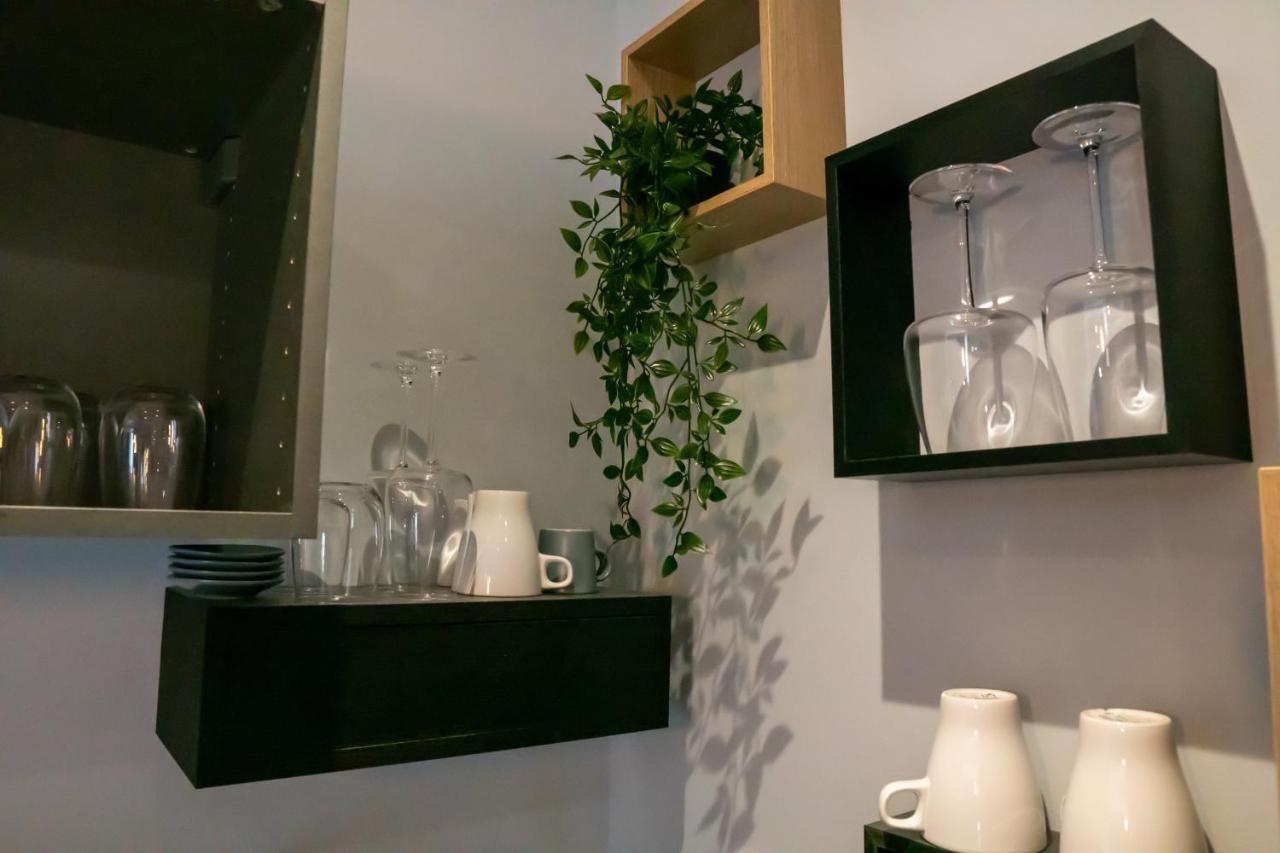 Coeur De Ville T2, Terrasse, Clim Tt Equipe, Parking 滨海萨纳里 外观 照片